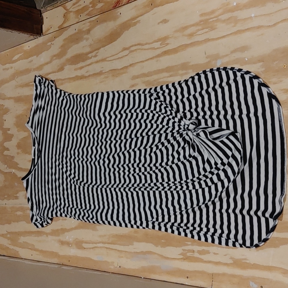 #107. Coco & Main Striped Maxi Dress Sz. Medium